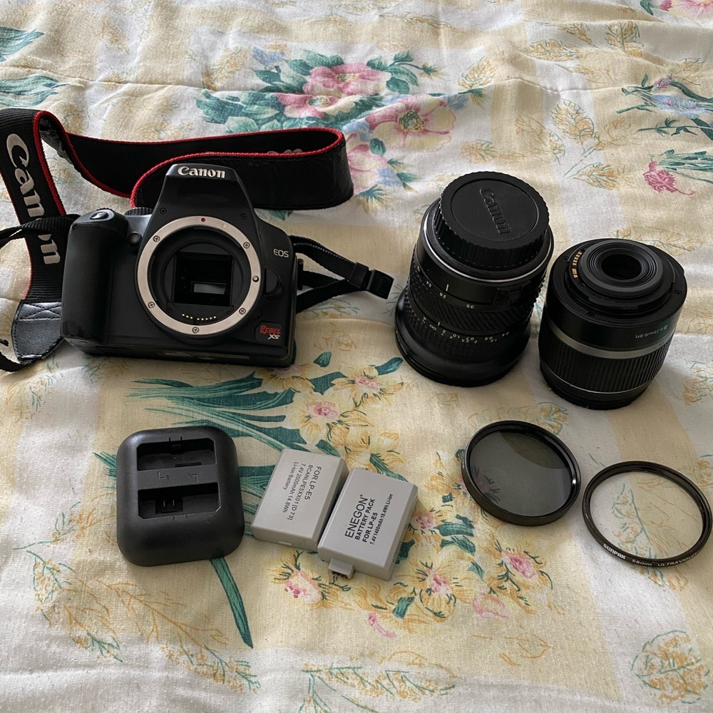 Canon DSLR EOS Rebel XS camera